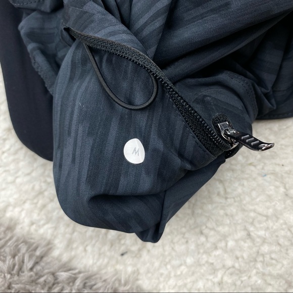 Lululemon Assert Short 9" - Picture 7 of 8